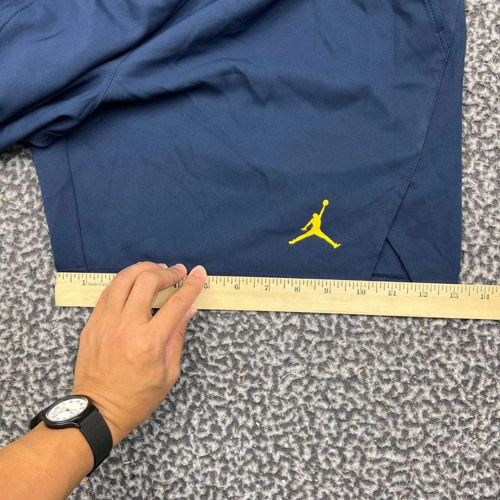Air Jordan Michigan Wolverines Dri-FIT Training Shorts Men Navy Blue Large New L